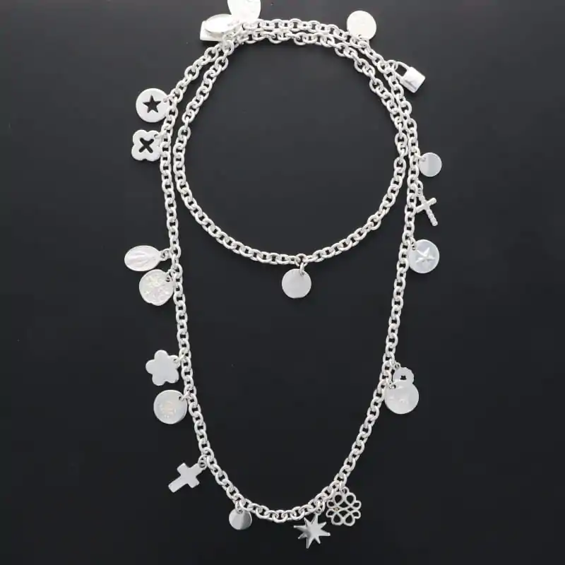 Secret de cuir – Bijoux en cuir et plaqué argent – France